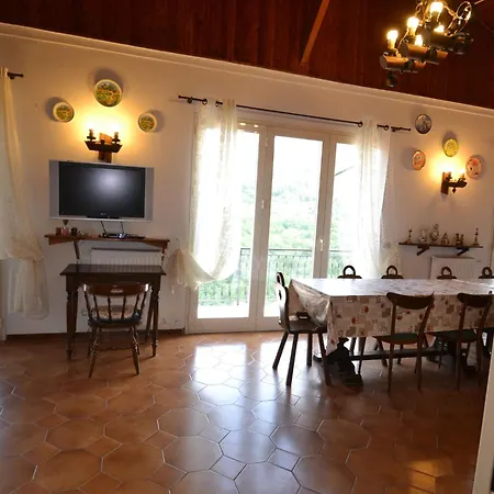 Holiday home Cosy In With Terrace And Barbecue